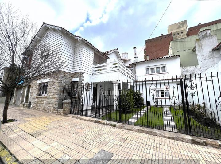 Casa · 268m² · 5 Ambientes