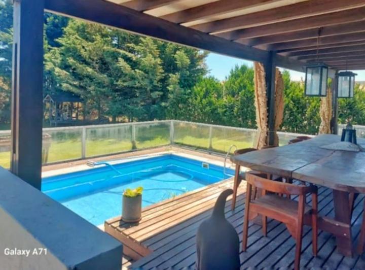 Casa · 183m² · 5 Ambientes · 2 Cocheras