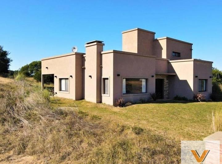 Casa · 204m² · 6 Ambientes