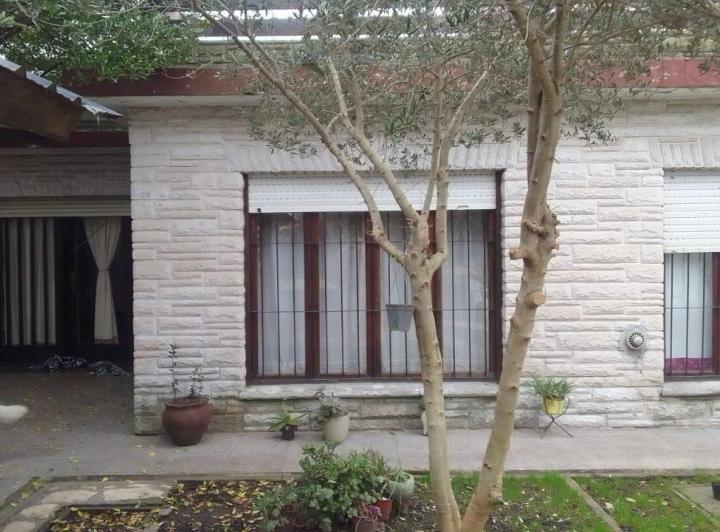 Casa · 70m² · 3 Dormitorios · 1 Cochera