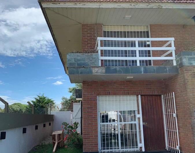 Casa · 111m² · 5 Ambientes · 1 Cochera