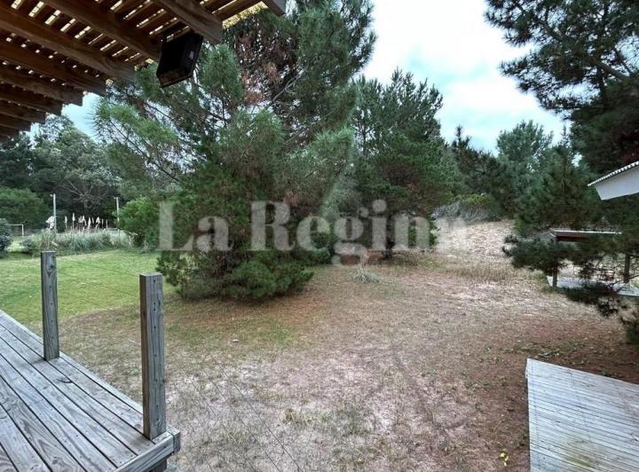 Casa · 170m² · 4 Ambientes · 1 Cochera