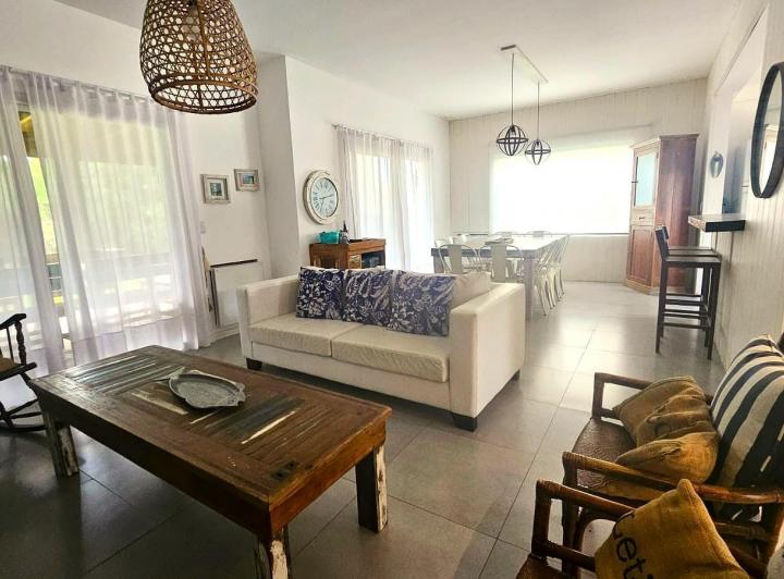 Casa · 206m² · 5 Ambientes