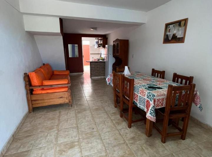Casa · 85m² · 3 Ambientes · 1 Cochera
