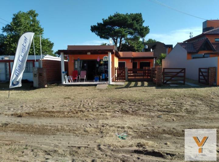 Casa · 72m² · 3 Ambientes · 2 Cocheras