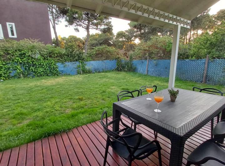 Casa · 260m² · 6 Ambientes