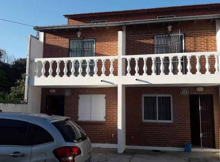 Casa · 170m² · 8 Ambientes
