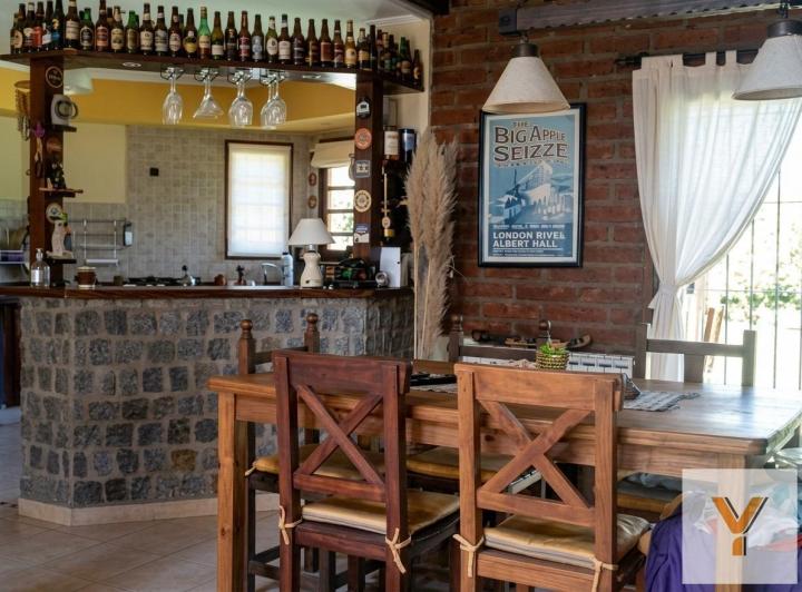 Casa · 200m² · 3 Ambientes
