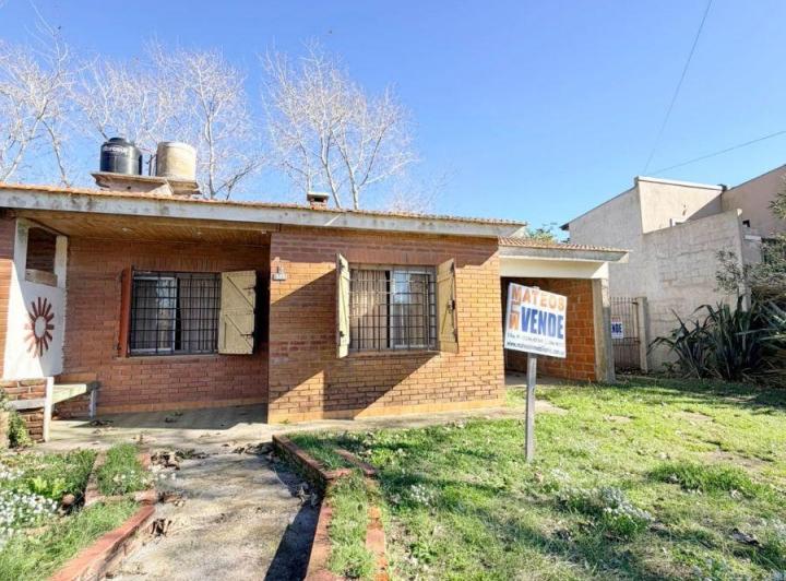 Casa · 1m² · 3 Ambientes · 1 Cochera