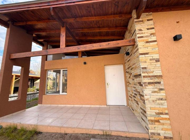 Casa · 83m² · 3 Ambientes · 1 Cochera