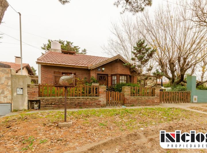 Casa · 1m² · 3 Ambientes