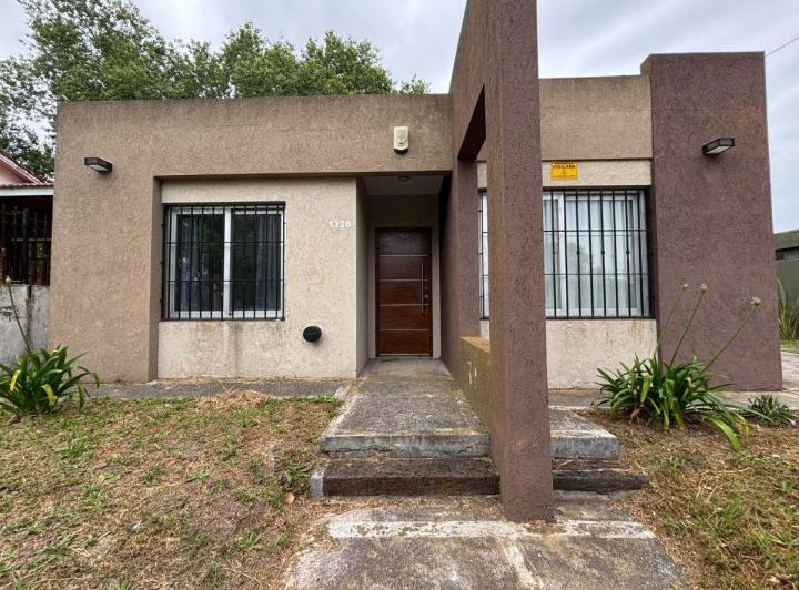 Casa · 74m² · 3 Ambientes · 1 Cochera