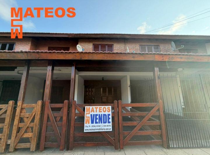 Casa · 60m² · 4 Ambientes · 1 Cochera