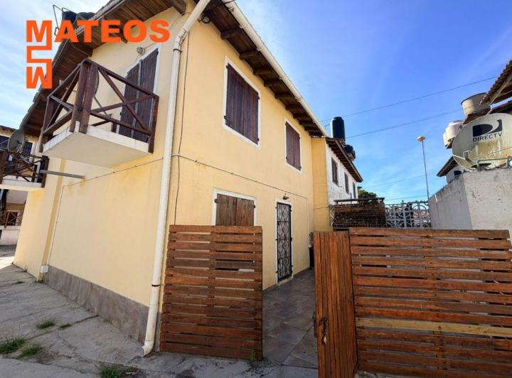 Casa · 30m² · 3 Ambientes · 1 Cochera