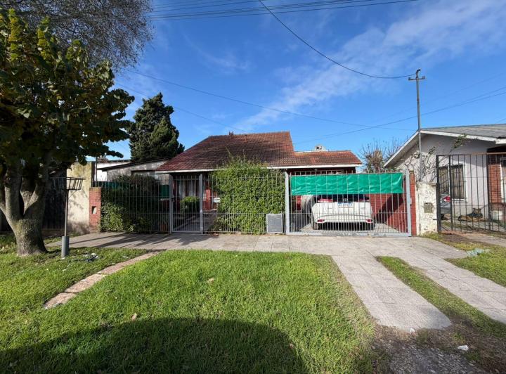 Casa · 140m² · 3 Ambientes · 3 Cocheras
