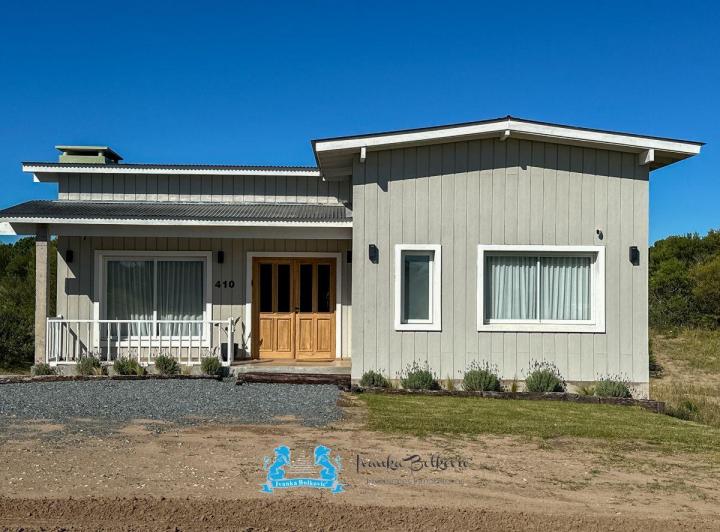 Casa · 180m² · 5 Ambientes · 1 Cochera