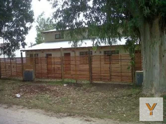 Casa · 170m² · 8 Ambientes · 4 Cocheras