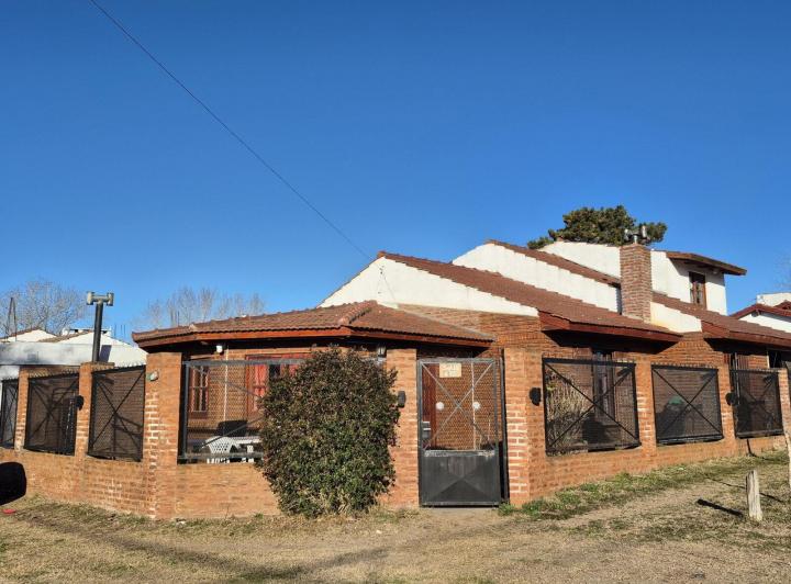 Casa · 158m² · 5 Ambientes · 1 Cochera