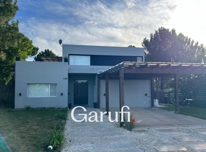 Casa · 200m²