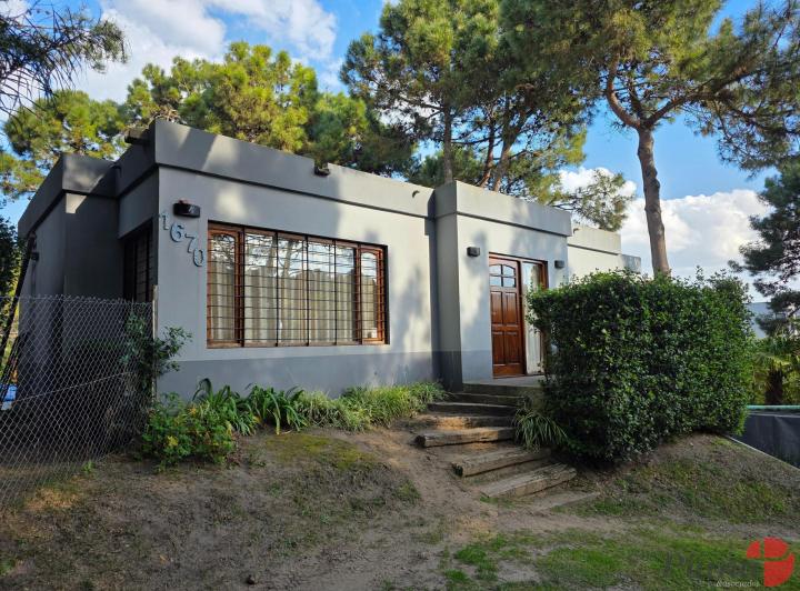 Casa · 264m² · 3 Dormitorios · 1 Cochera
