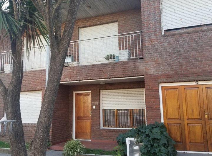Casa · 290m² · 5 Ambientes · 1 Cochera