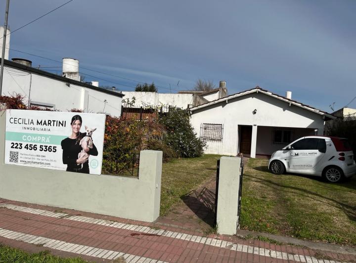 Casa · 443m² · 6 Ambientes · 2 Cocheras