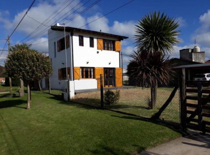 Casa · 140m² · 3 Ambientes · 1 Cochera