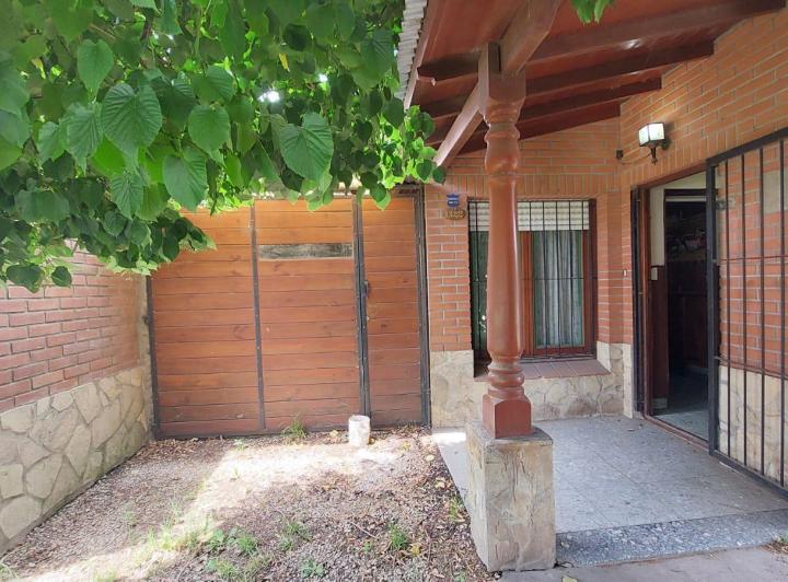 Casa · 88m² · 3 Ambientes · 1 Cochera