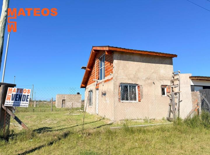 Casa · 50m² · 2 Ambientes · 1 Cochera