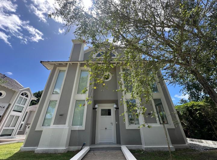 Casa · 81m² · 3 Dormitorios · 1 Cochera