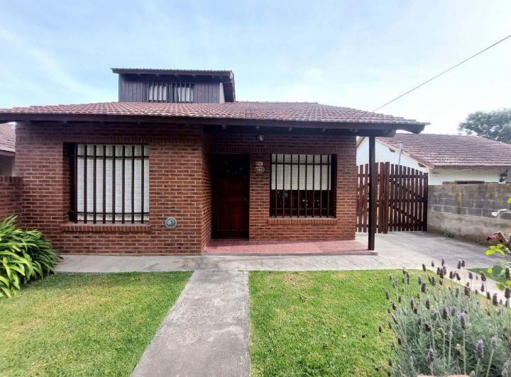 Casa · 148m² · 4 Ambientes · 1 Cochera