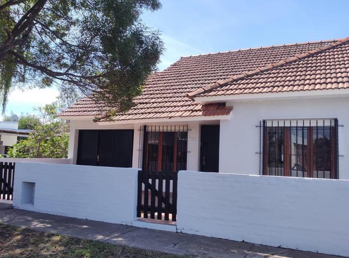 Casa · 70m² · 3 Ambientes · 1 Cochera