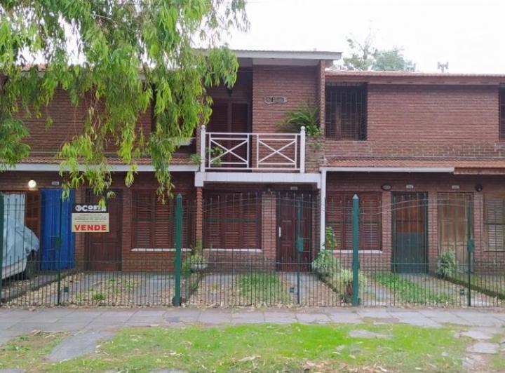 Casa · 66m² · 3 Ambientes · 1 Cochera