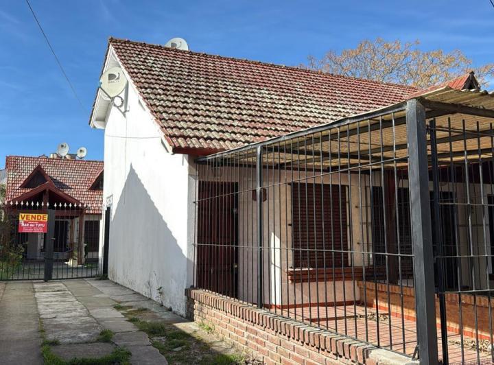 Casa · 1m² · 3 Ambientes · 1 Cochera