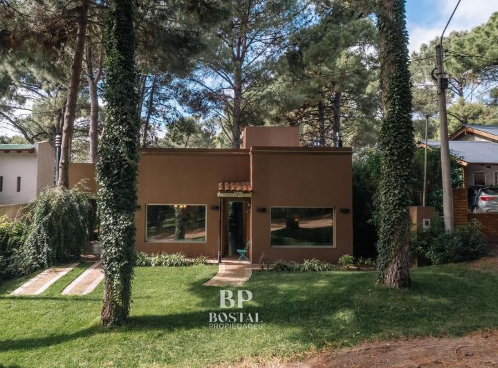 Casa · 82m² · 4 Ambientes · 2 Cocheras