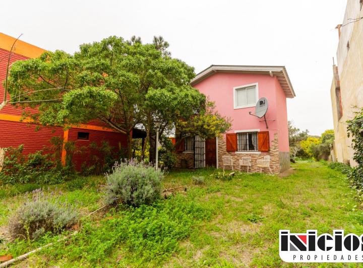 Casa · 1m² · 3 Ambientes · 1 Cochera