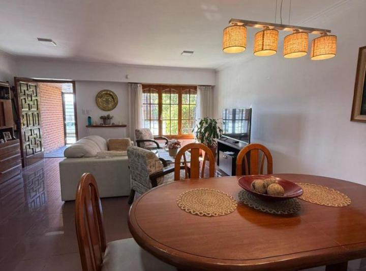 Casa · 120m² · 4 Ambientes · 1 Cochera