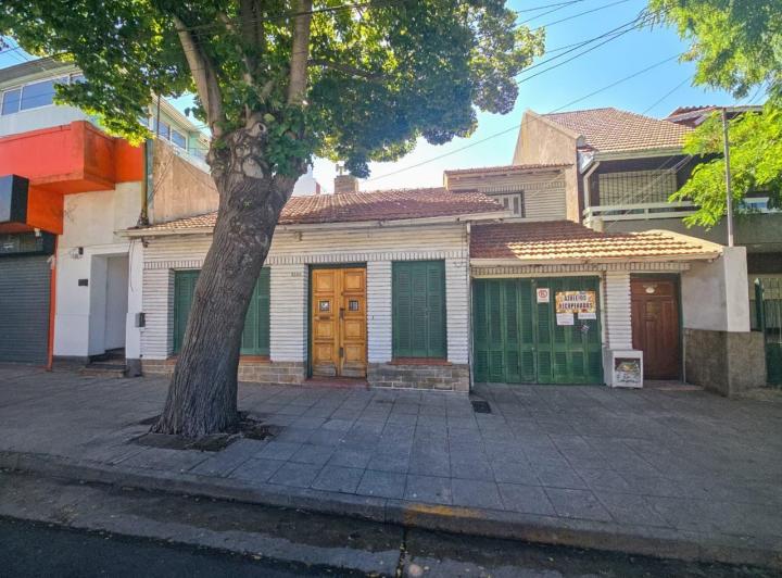 Casa · 433m² · 5 Dormitorios · 1 Cochera