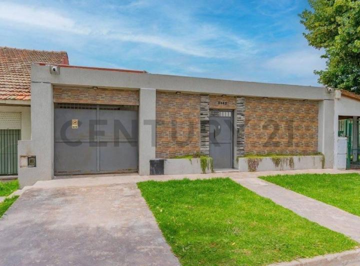 Casa · 170m² · 4 Ambientes · 1 Cochera