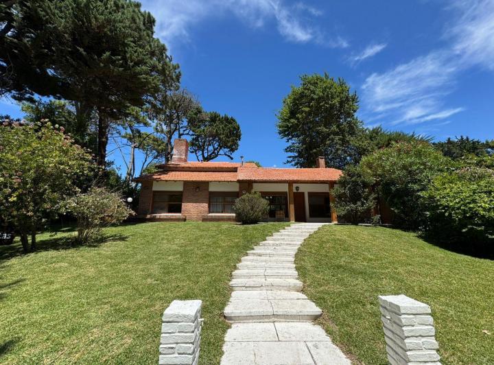 Casa · 163m² · 7 Ambientes