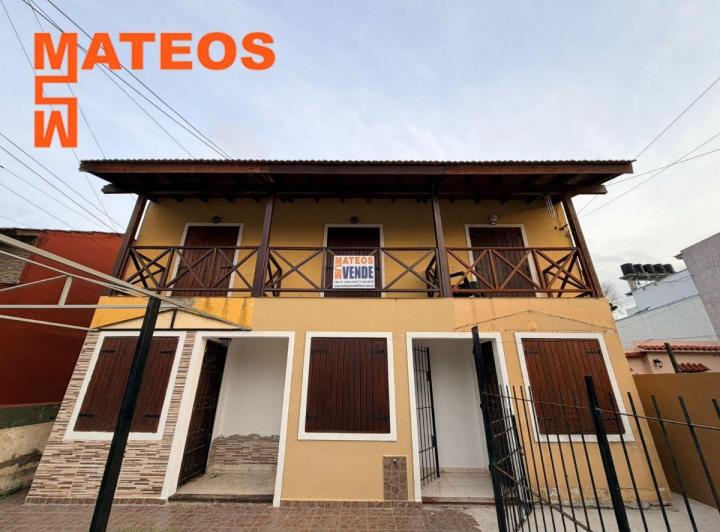 Casa · 40m² · 4 Ambientes · 1 Cochera