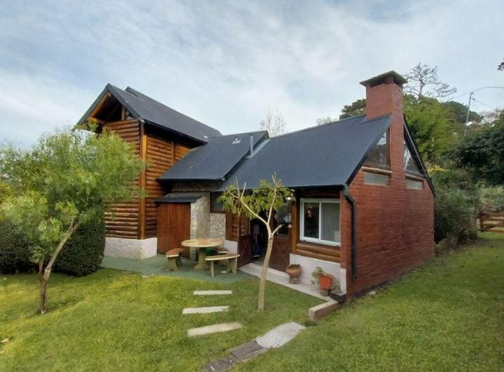 Casa · 120m² · 4 Ambientes · 1 Cochera