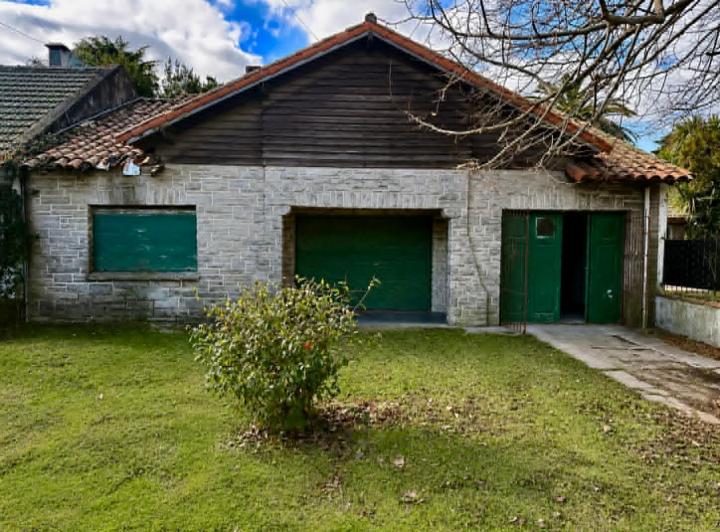 Casa · 145m² · 4 Ambientes · 1 Cochera