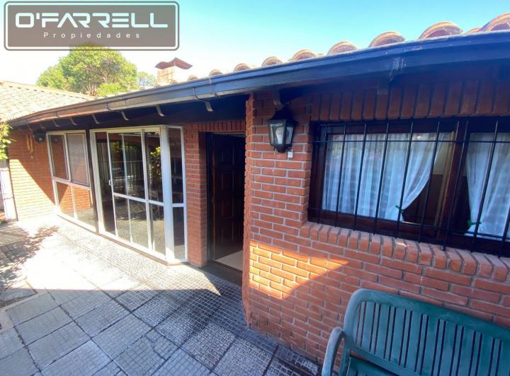 Casa · 205m² · 7 Ambientes · 3 Cocheras