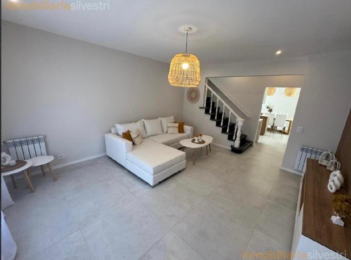 Casa · 160m² · 5 Ambientes · 1 Cochera
