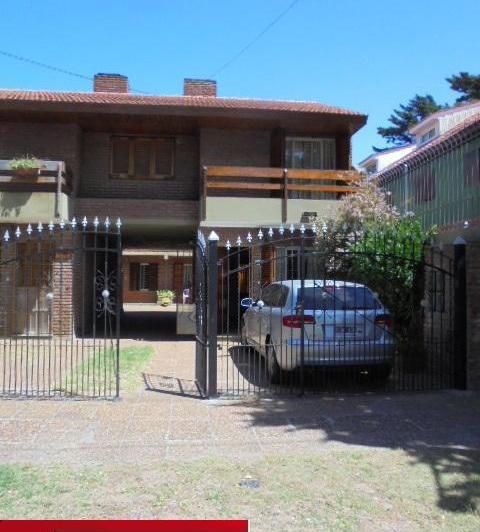 Casa · 65m² · 4 Ambientes · 1 Cochera