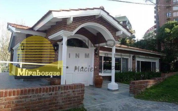 Casa · 287m² · 6 Ambientes