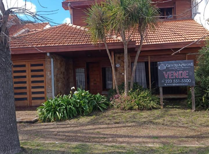 Casa · 190m² · 3 Ambientes · 1 Cochera