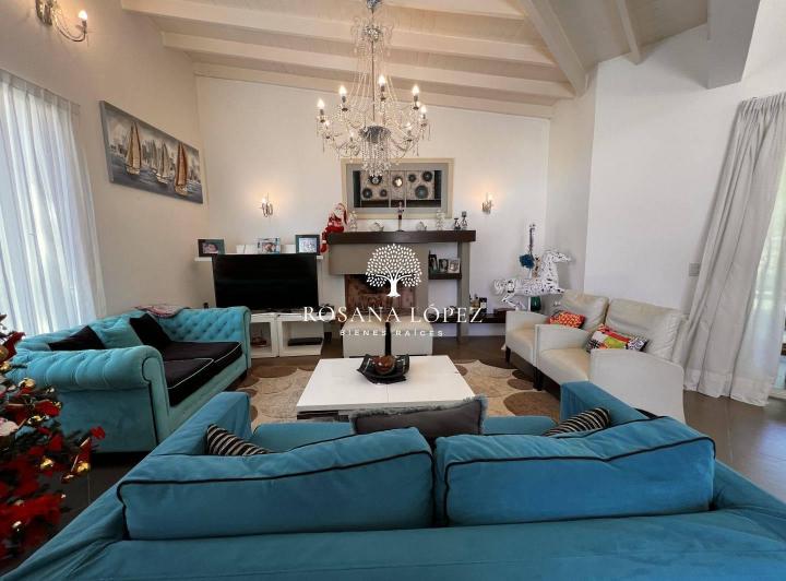 Casa · 250m² · 4 Ambientes
