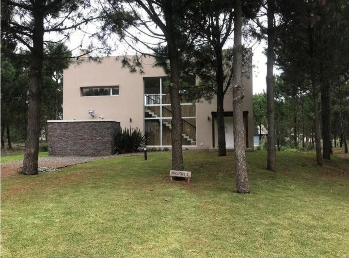 Casa · 50m² · 4 Ambientes · 1 Cochera